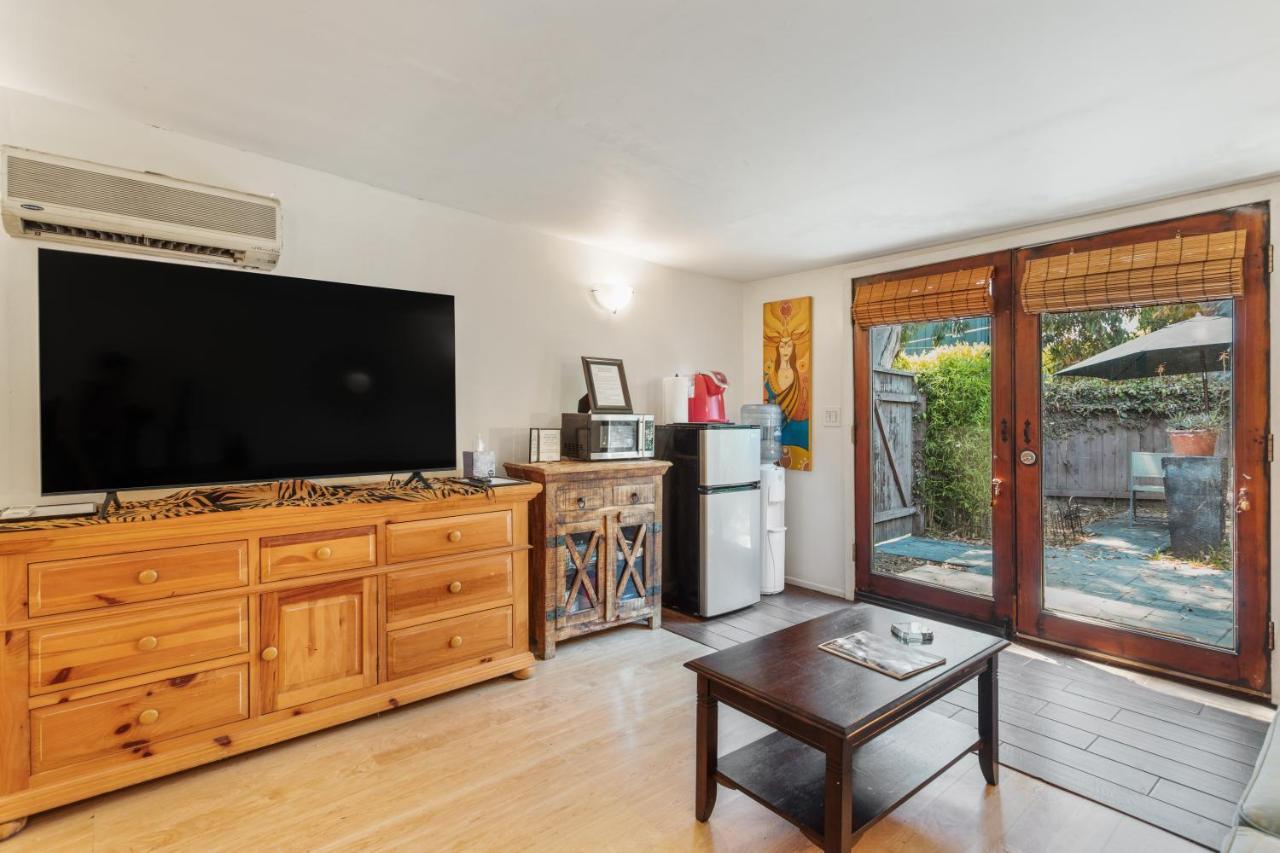 Private Studio City Guest House لوس أنجلوس المظهر الخارجي الصورة